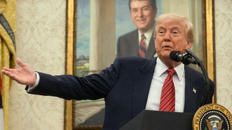 Donald Trump, miután nem érte el a kívánt eredményeket az ukrajnai közvetítés során, most India és Pakisztán viszonyára összpontosít. Az Egyesült Államok korábbi elnöke újra megpróbálja közvetíteni a két ország közötti feszültséget, amely hosszú évtizedek