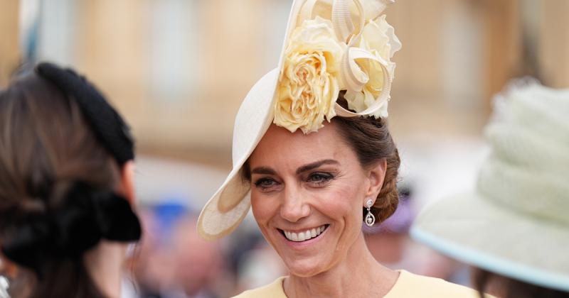 Katalin hercegné lenyűgöző sárga ruhájában tündökölt a Buckingham-palota falai között, igazán elbűvölő látványt nyújtva Vilmos herceg mellett.