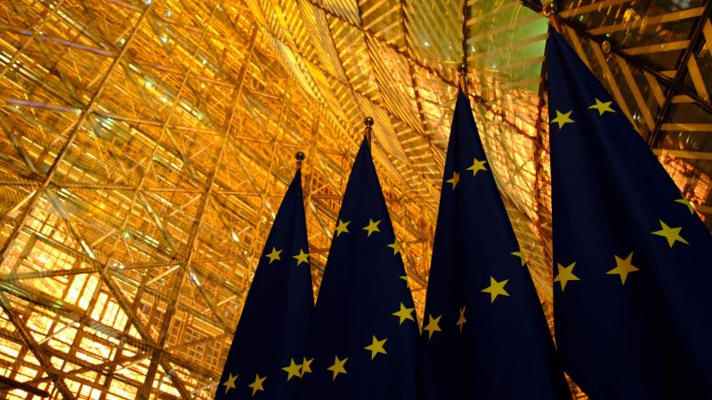 Fesztiválhangulat uralkodik Brüsszelben a jelentős ukrán kereskedelmi megállapodás következtében.