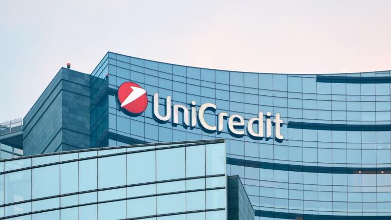Az UniCredit folytatja dinamikus terjeszkedését: legújabb lépésként Görögországban szerzett bankrészvényeket.