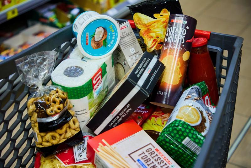 Készüljetek, mert itt a nyári kupondömping a SPAR-ban! Ne hagyjátok ki a fantasztikus kedvezményeket és akciókat, amelyek csak rátok várnak!