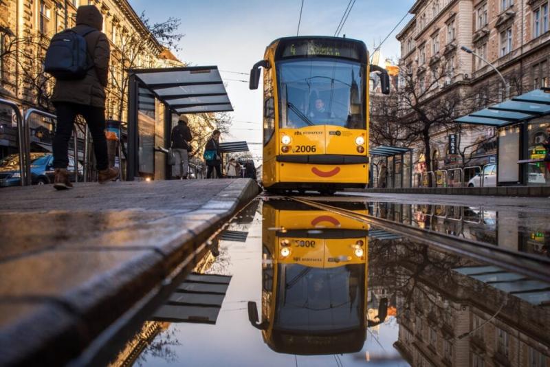 Azonnali sebességnövelést terveznek a budapesti villamosjáratoknál - jelentette be a BKK, amely óriási átalakulást ígér a fővárosi közlekedésben.