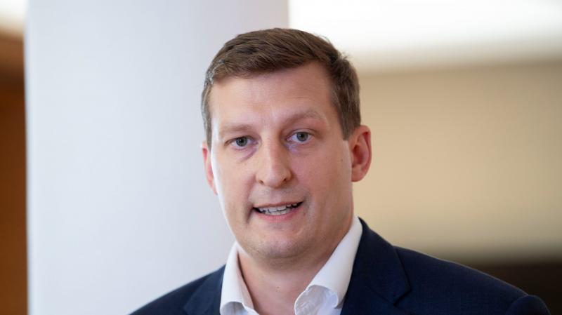 Panyi Miklós: Ismételten a baloldali véleményformálók kritizálják a fiatalok első lakásprogramját.