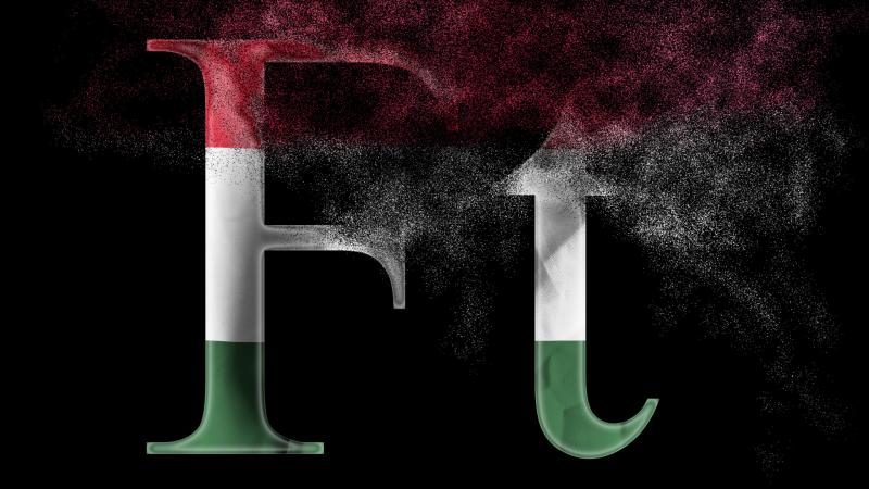 A forint lassan, de biztosan kezdi visszanyerni erejét a padlóról.