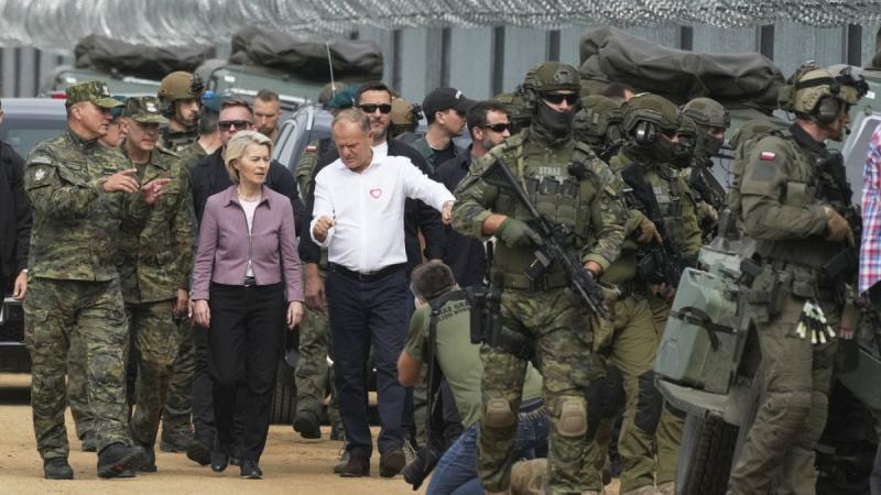 Tusk: Lengyelország mentesül a migrációs paktumban rögzített kötelezettségektől.