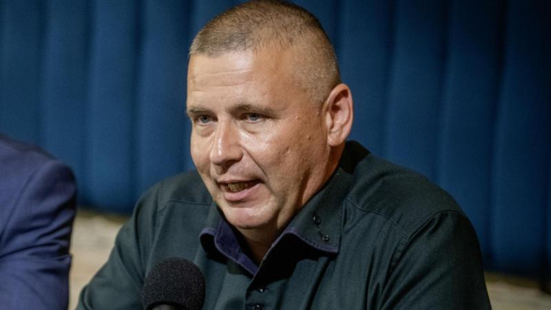 Ruszin-Szendi Romulusz: Orbán Viktor hazai nyilatkozatai az orosz-ukrán háborúról és a Nyugatról éles kontrasztban állnak Szalay-Bobrovniczky Kristóf NATO-beli megnyilvánulásaival. Míg Orbán más fényt vet a helyzetre itthon, addig Szalay-Bobrovniczky a sz