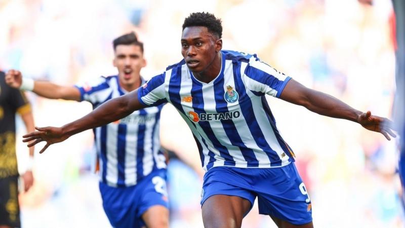 Maresca egy tehetséges csatárt keres, ám a kiszemelt játékosért 100 millió eurós árat szabtak meg.