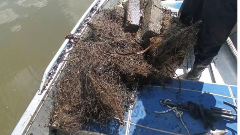 Elfogták az orvhalászt, aki a Sugovica teljes szélességében kihúzta a hálóit.