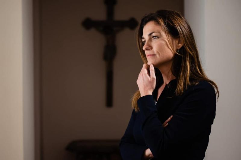 Varga Judit, a kormányhoz közel álló gyermekjogi program nagyköveteként tér vissza, hogy új lendületet adjon a fiatalok jogainak védelmének.