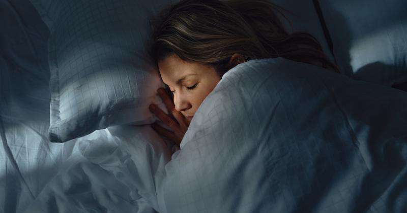 Álmodtál arról, hogy egy barátoddal intim kapcsolatot létesítesz? Az álom jelentése talán meglephet!